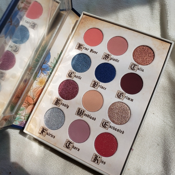 LITTLE BRIAR ROSE - Picture 2 of 2